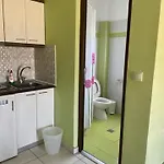 Niovi Néi Póri