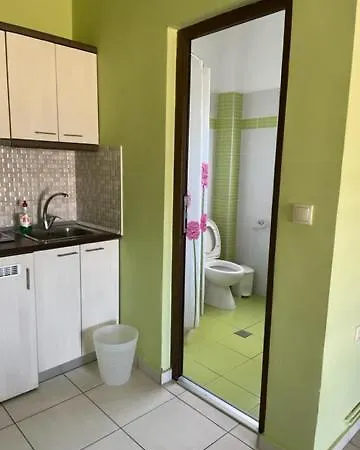 Niovi Néoi Póroi